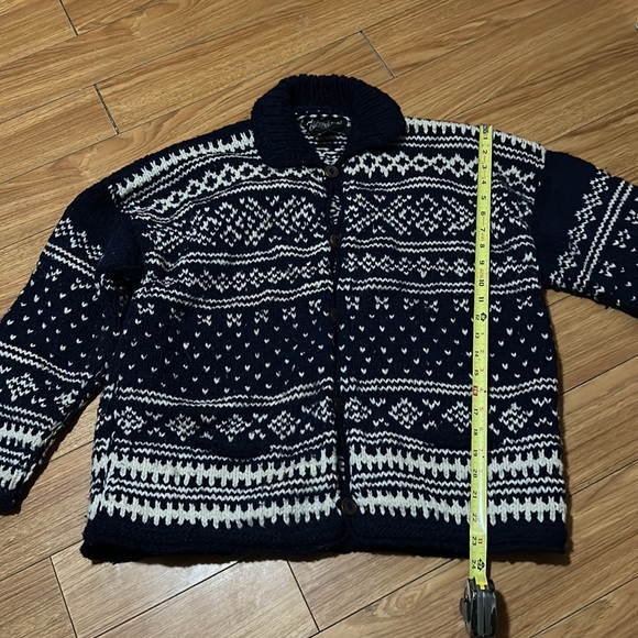 Caravan Wool Sweater - Picture 5 of 8